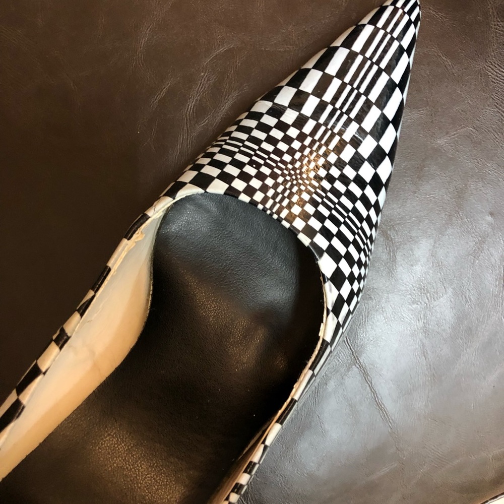 Size 9 cosmic heels! - Picture 2 of 7